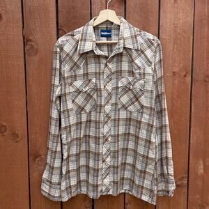 Vintage 70s brown light weight plaid  long sleeve pearl snap by Wildflower